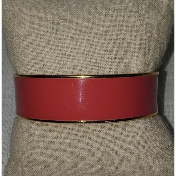 MONET Gold Tone With Magenta Enamel Vintage Bangle Bracelet - Picture 1 of 4
